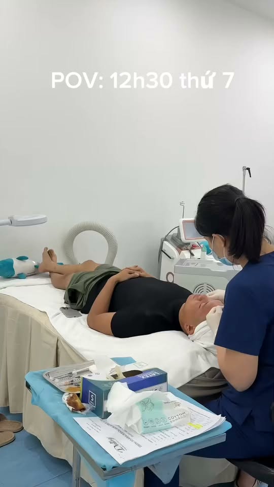 Tư liệu video: Một ngày thứ Bảy ở phòng khám